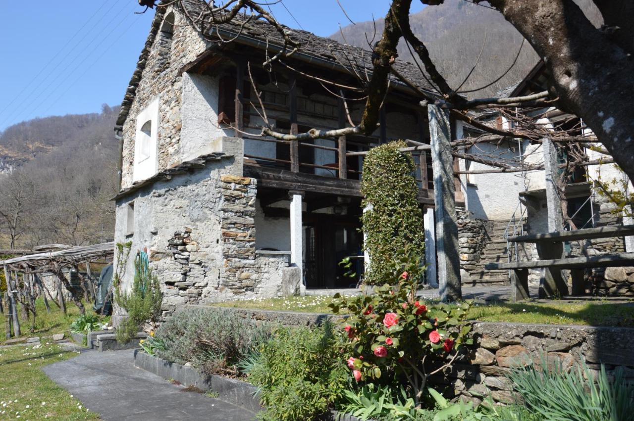 Rustico Pult Villa Someo Ngoại thất bức ảnh
